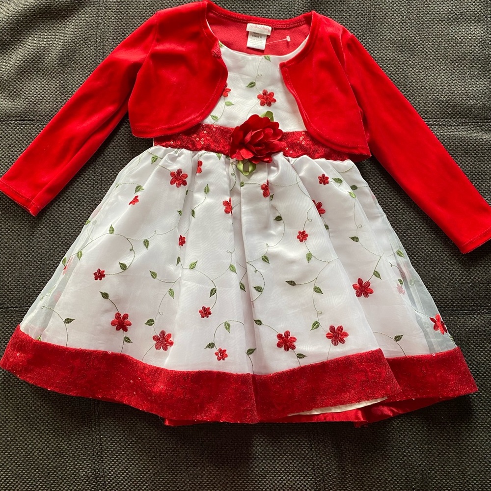 🍒White and Red dress with velvet sweater 🍒